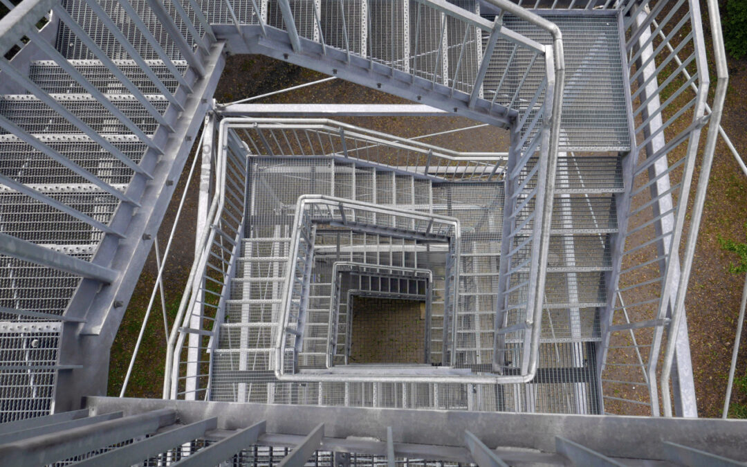 Odporność konstrukcji stalowych na warunki atmosferyczne – jak ją zapewnić?