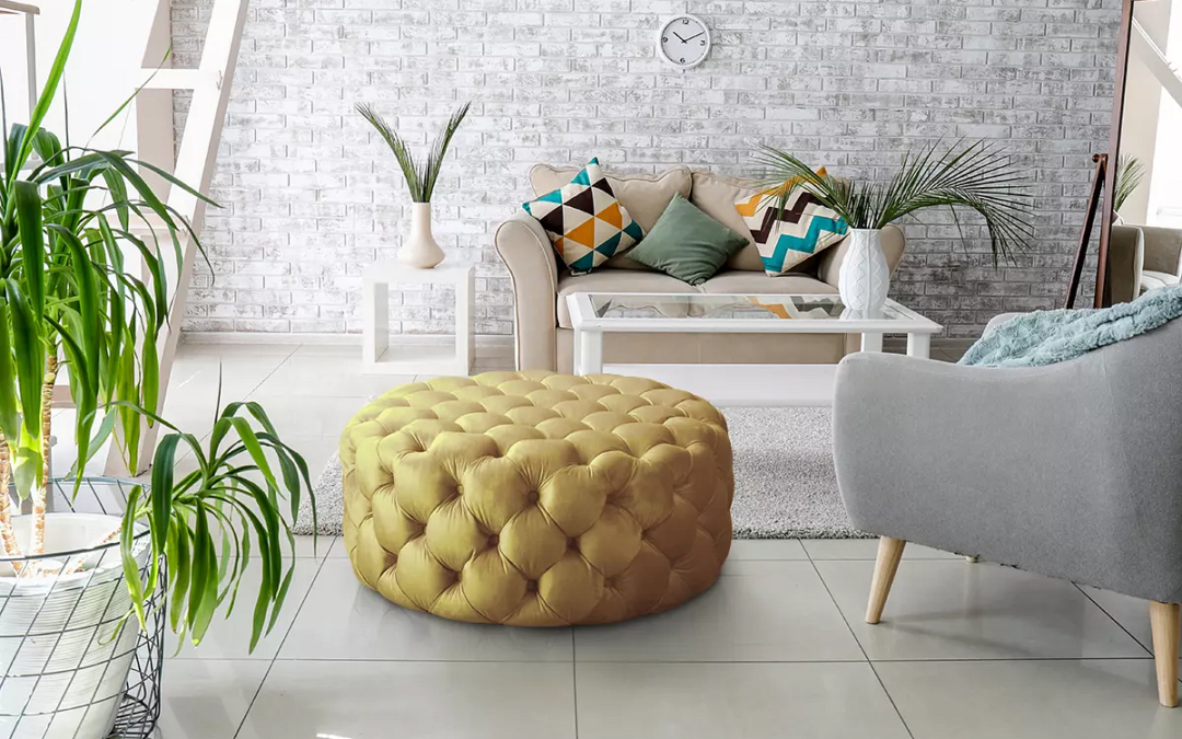 Pufa pikowana okrągła – stylowy dodatek, który odmienia wnętrze