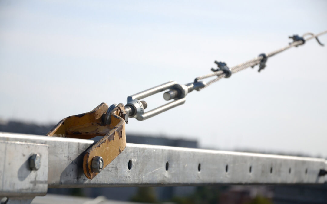 Montaż elementów prefabrykowanych: checklisty i praktyka (płyty, belki, zbiorniki, konstrukcje)